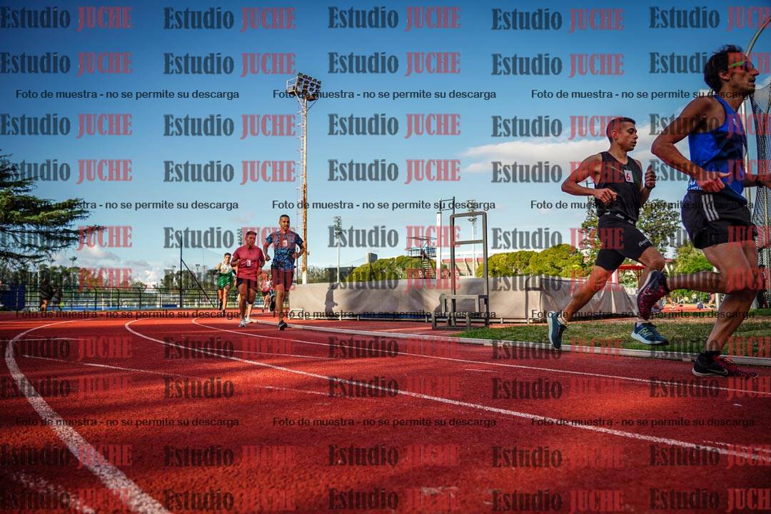 Fotos de los 3000 m llanos de varones