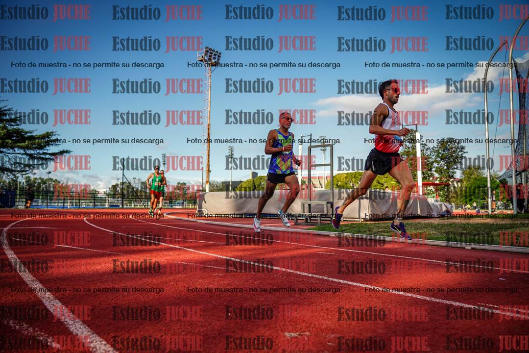 Fotos de los 3000 m llanos de varones