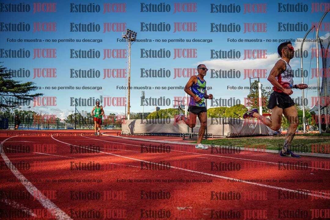 Fotos de los 3000 m llanos de varones