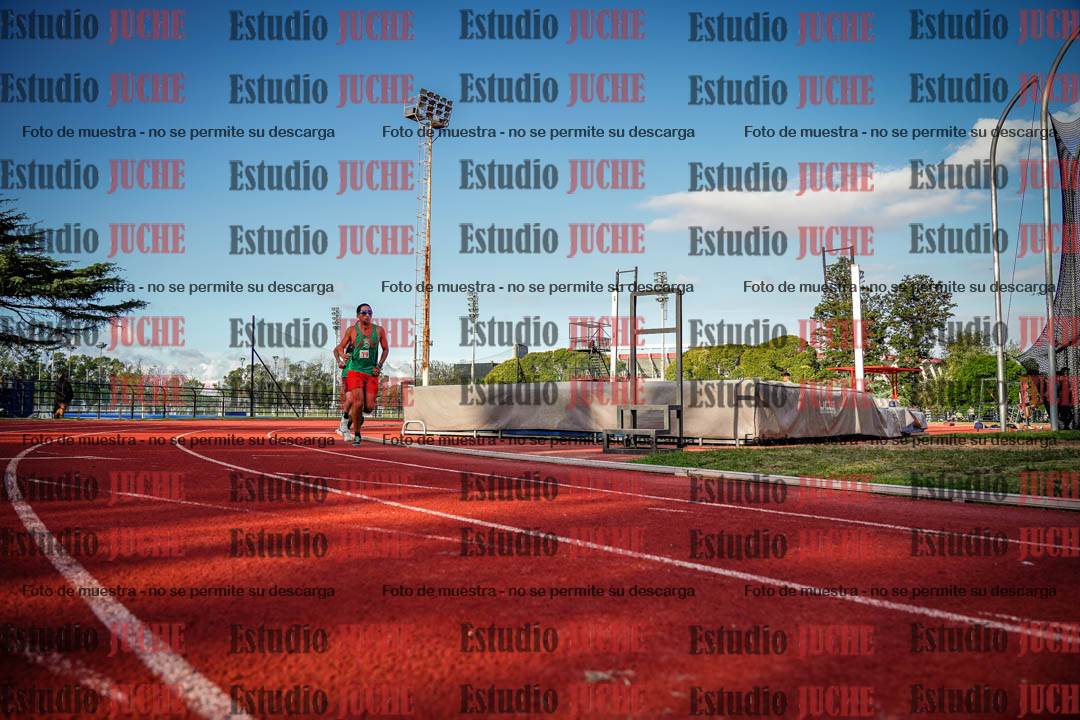 Fotos de los 3000 m llanos de varones