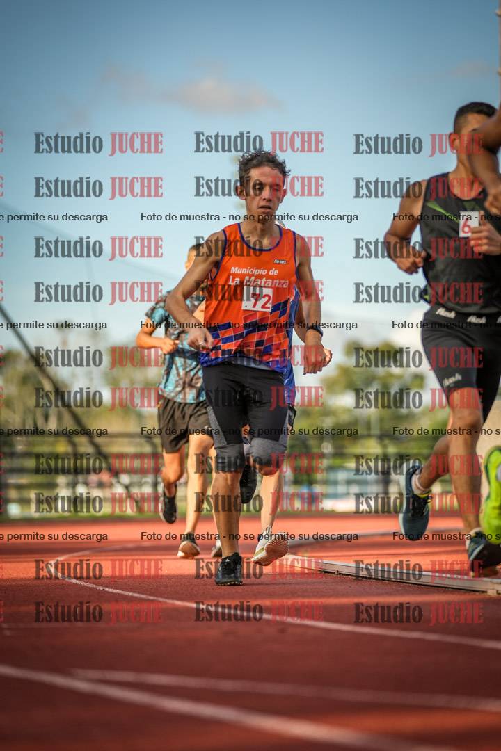 Fotos de los 3000 m llanos de varones