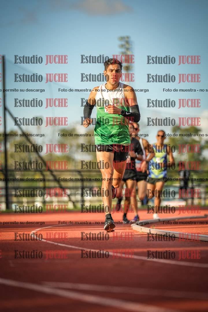 Fotos de los 3000 m llanos de varones