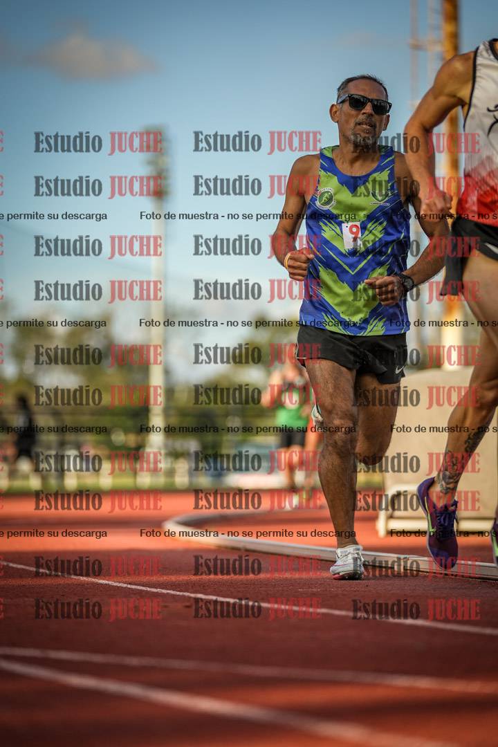 Fotos de los 3000 m llanos de varones