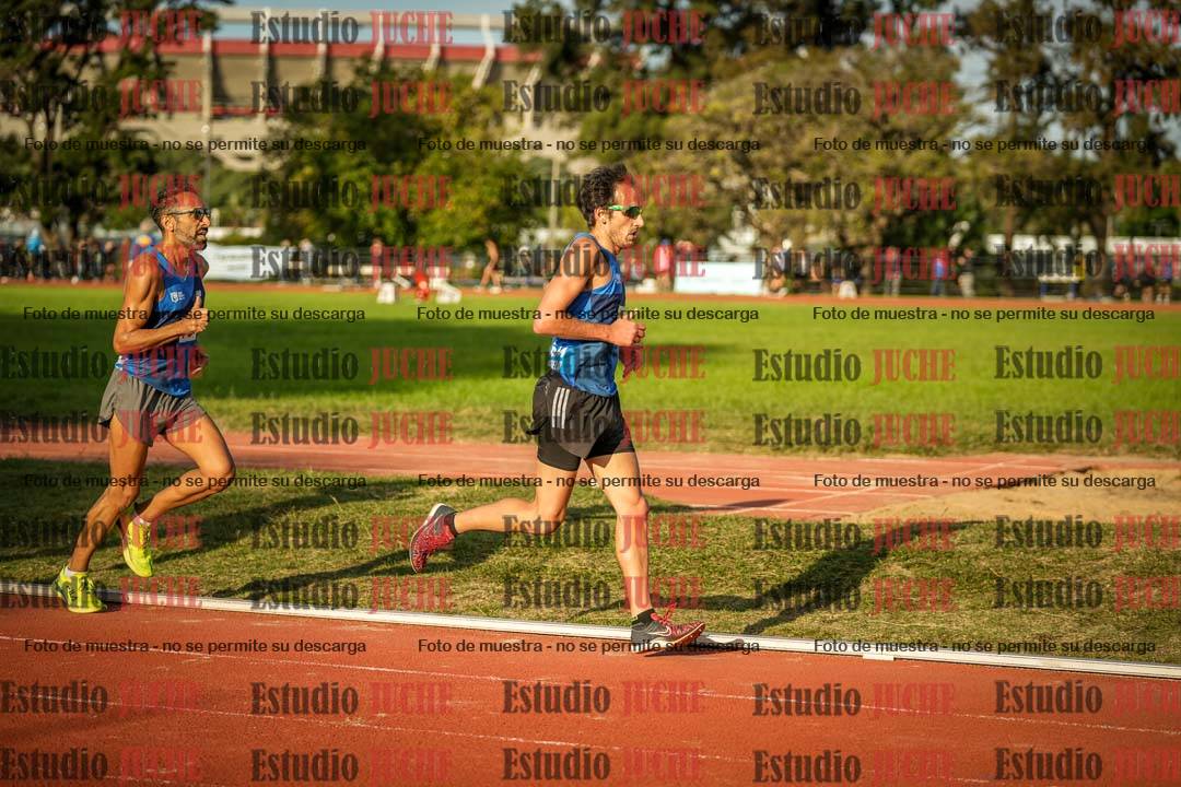 Fotos de los 3000 m llanos de varones
