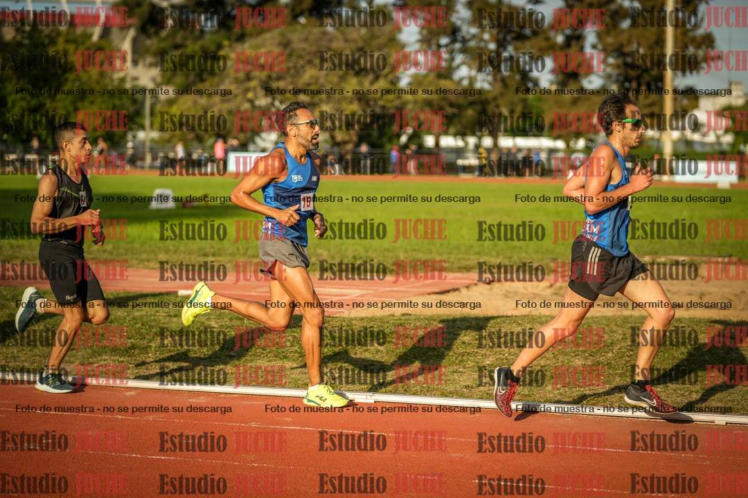 Fotos de los 3000 m llanos de varones