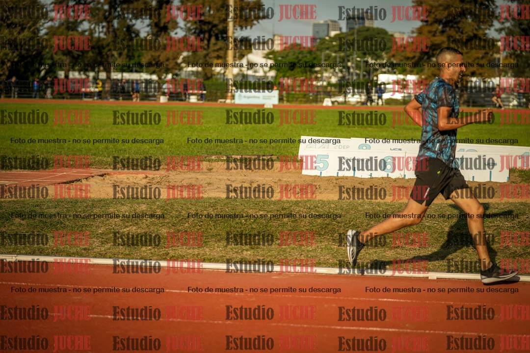 Fotos de los 3000 m llanos de varones