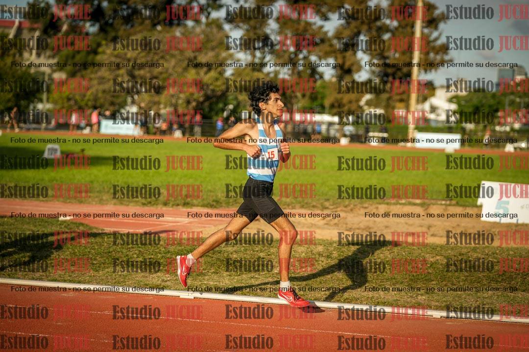 Fotos de los 3000 m llanos de varones