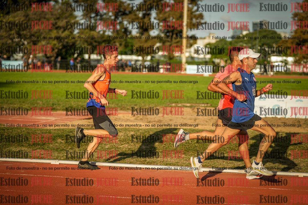 Fotos de los 3000 m llanos de varones