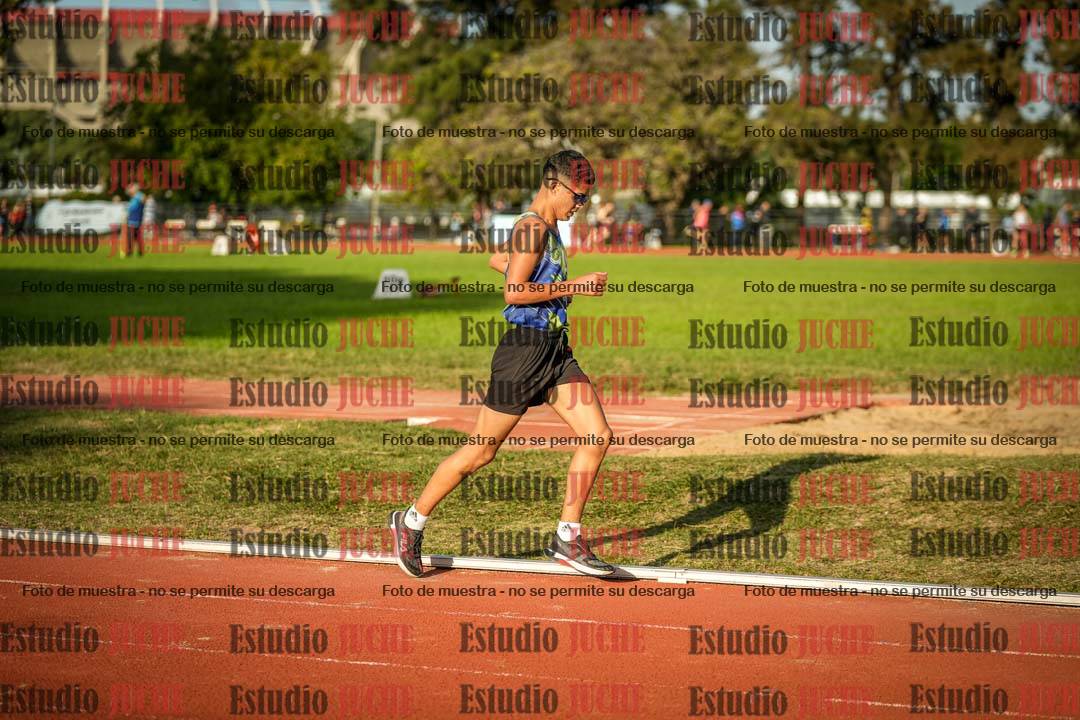Fotos de los 3000 m llanos de varones