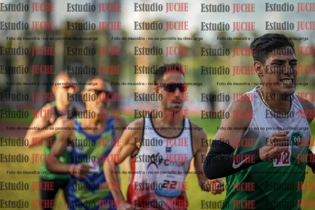 Fotos de los 3000 m llanos de varones