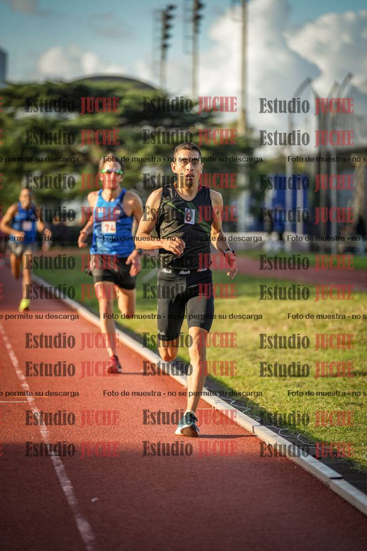 Fotos de los 3000 m llanos de varones