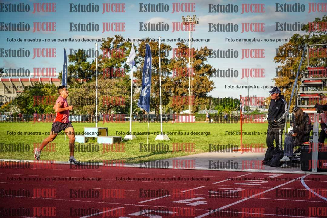 Fotos de los 3000 m llanos de varones