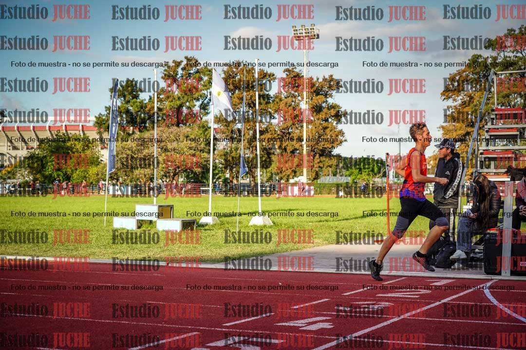 Fotos de los 3000 m llanos de varones