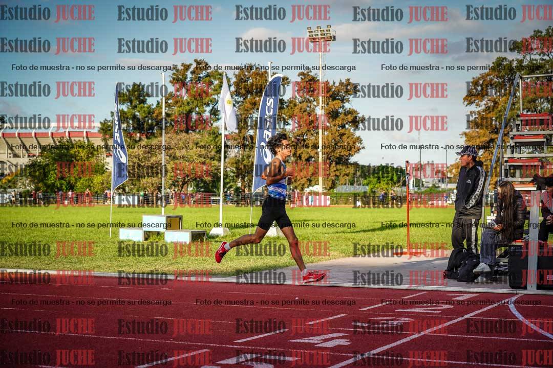 Fotos de los 3000 m llanos de varones