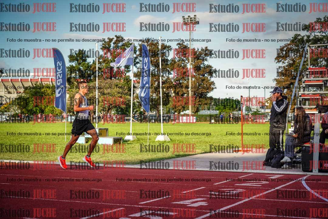 Fotos de los 3000 m llanos de varones