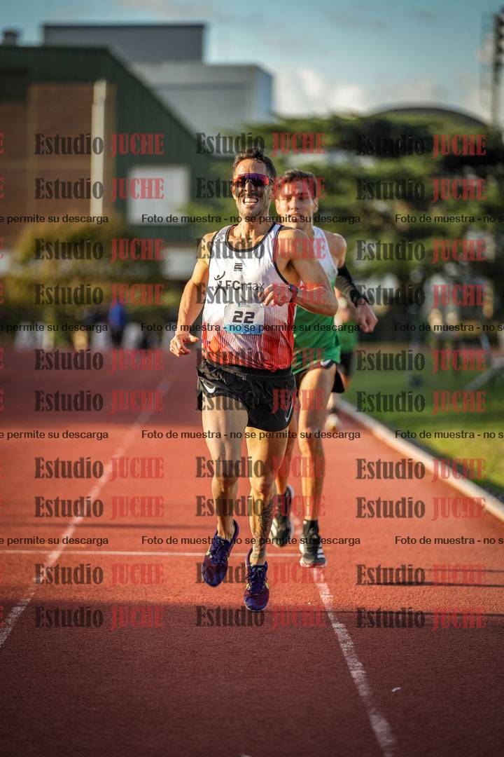Fotos de los 3000 m llanos de varones