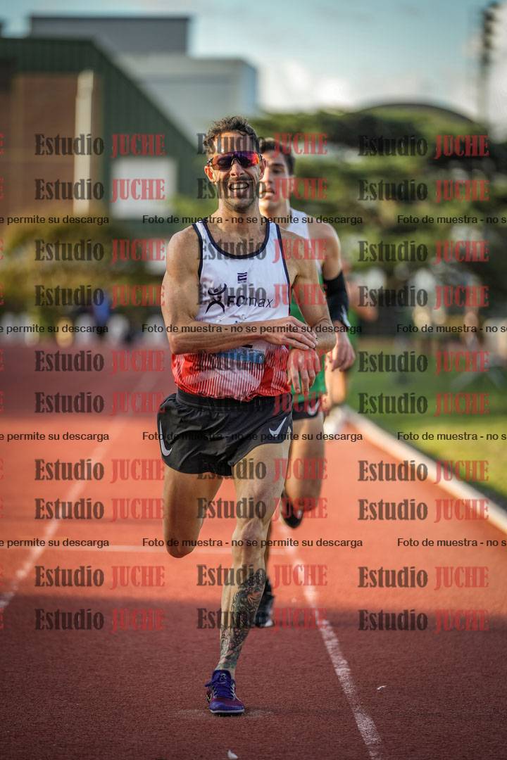 Fotos de los 3000 m llanos de varones