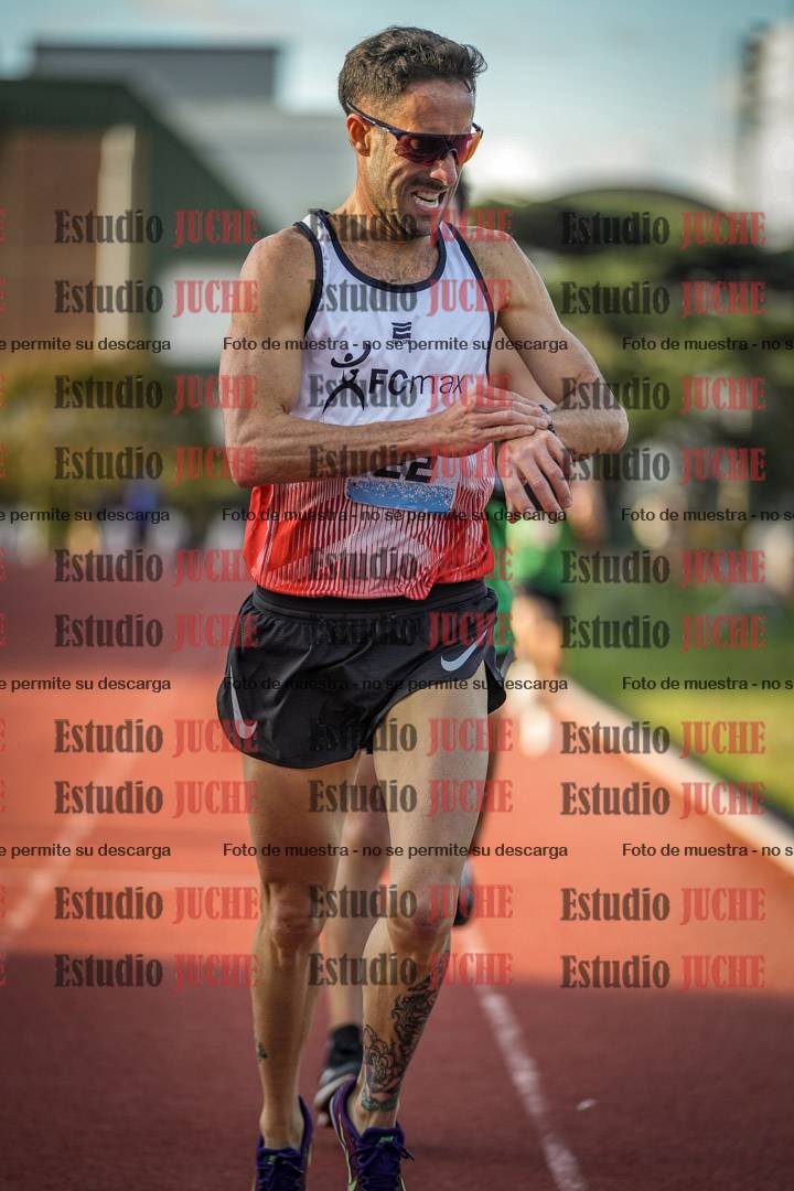 Fotos de los 3000 m llanos de varones
