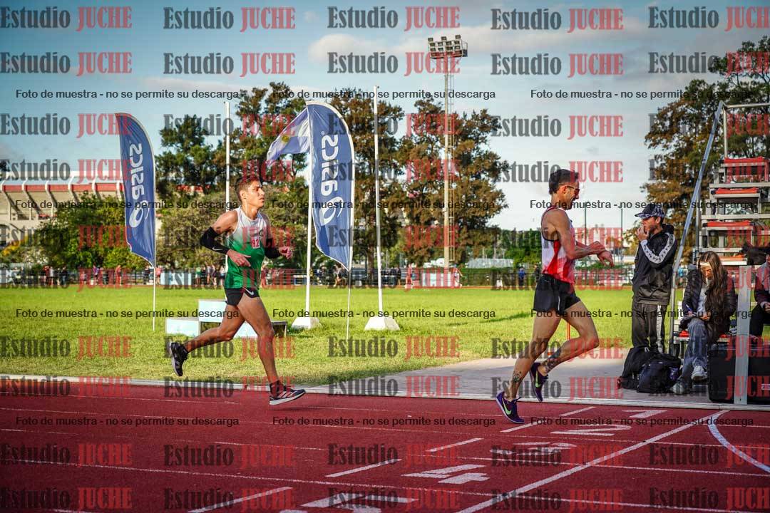 Fotos de los 3000 m llanos de varones