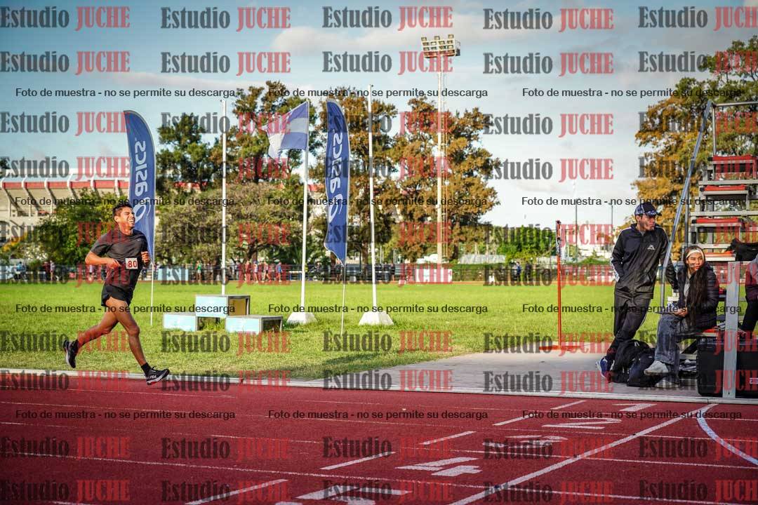Fotos de los 3000 m llanos de varones
