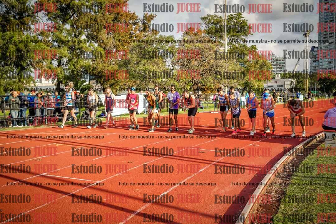 Fotos de los 3000 m llanos de varones