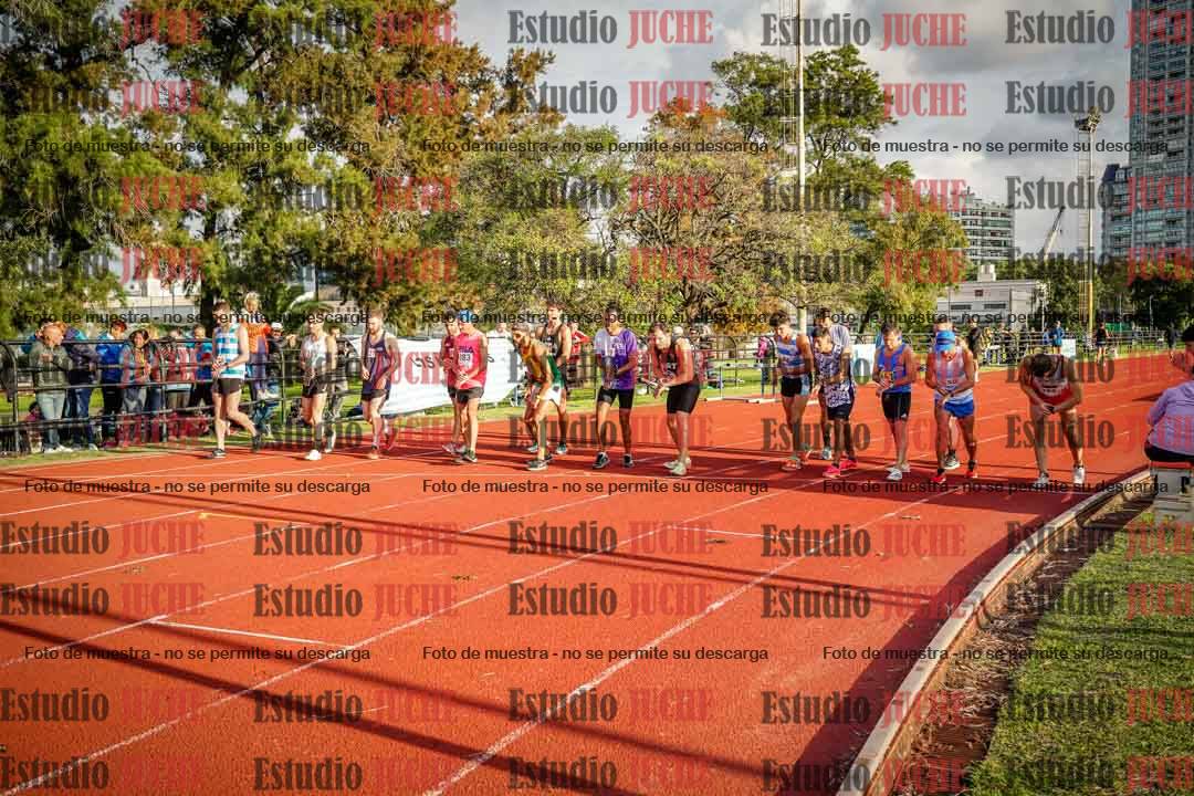 Fotos de los 3000 m llanos de varones