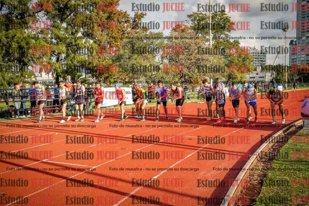 Fotos de los 3000 m llanos de varones
