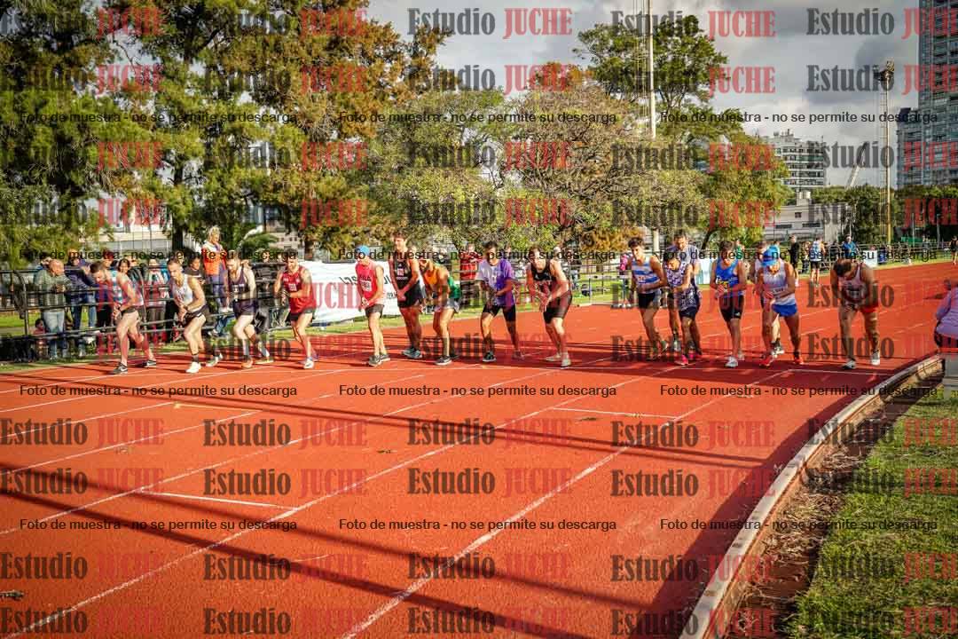 Fotos de los 3000 m llanos de varones