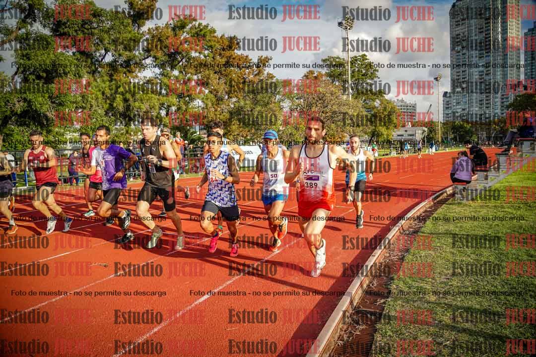 Fotos de los 3000 m llanos de varones