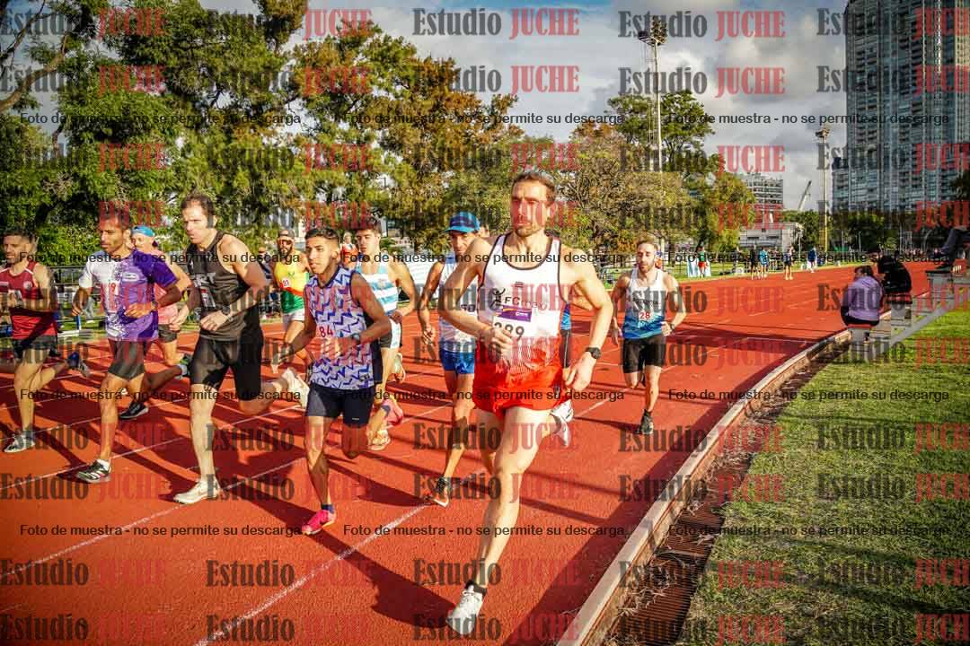 Fotos de los 3000 m llanos de varones