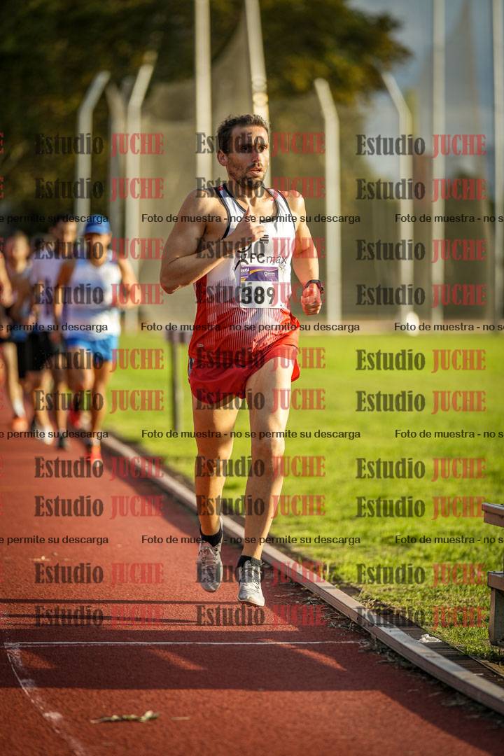 Fotos de los 3000 m llanos de varones