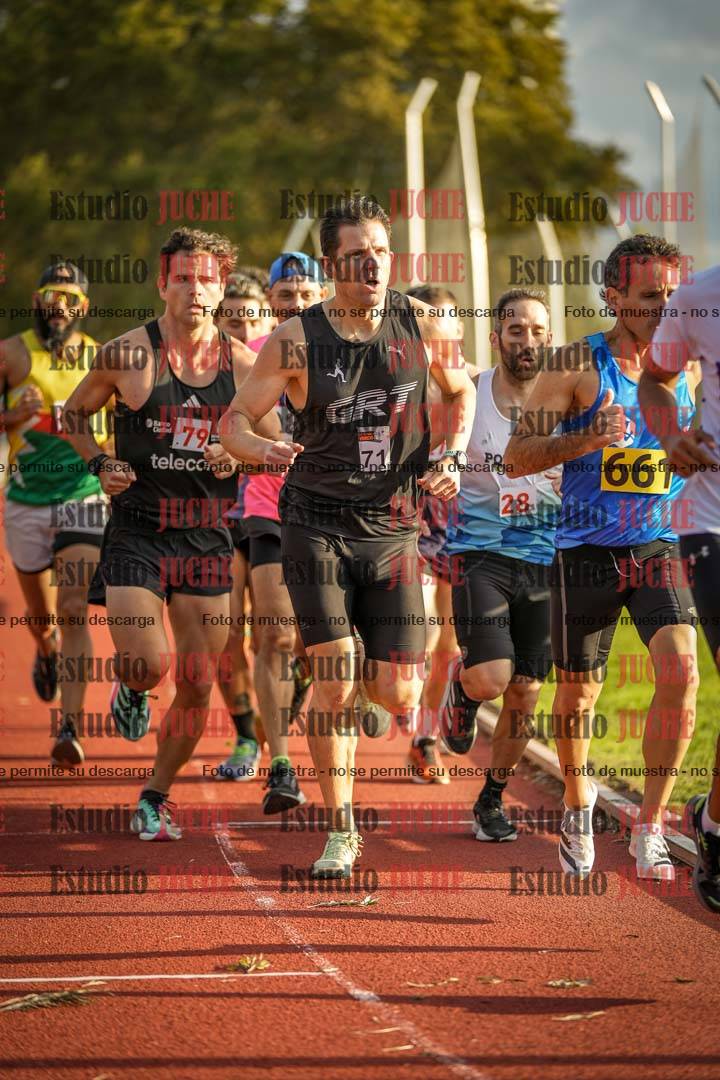 Fotos de los 3000 m llanos de varones
