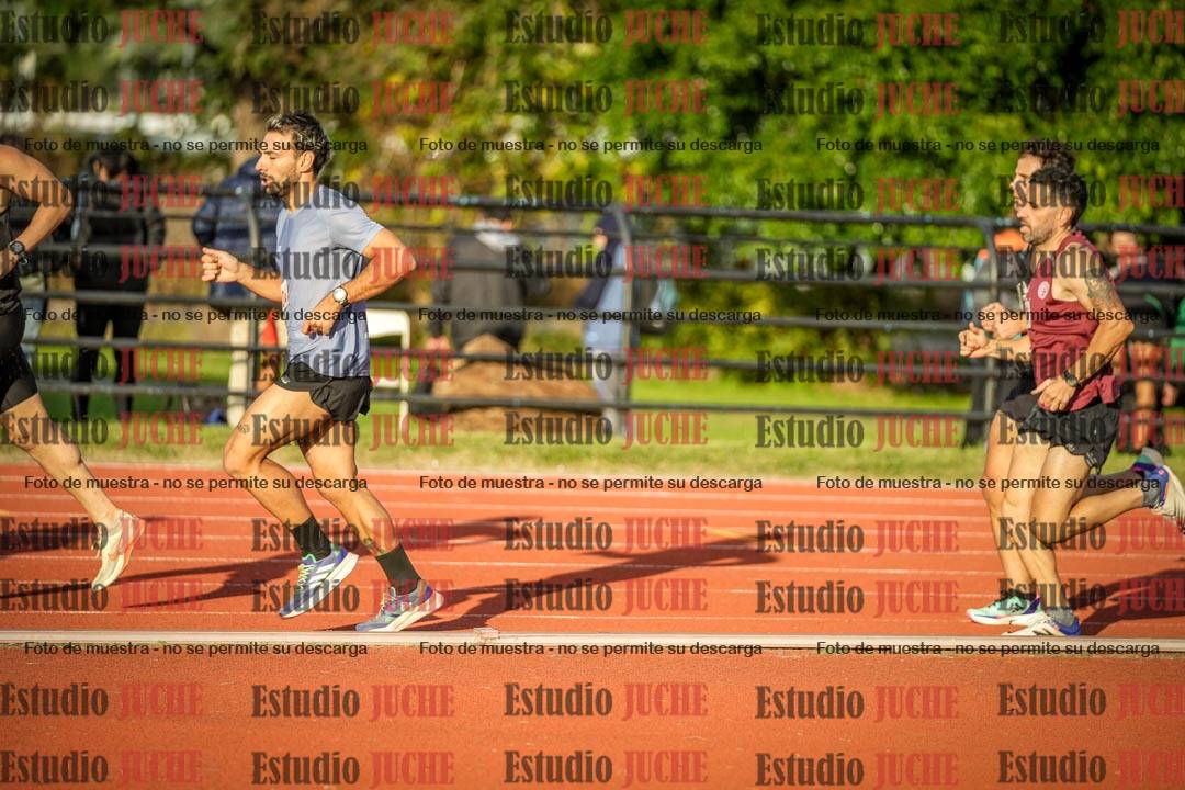 Fotos de los 3000 m llanos de varones
