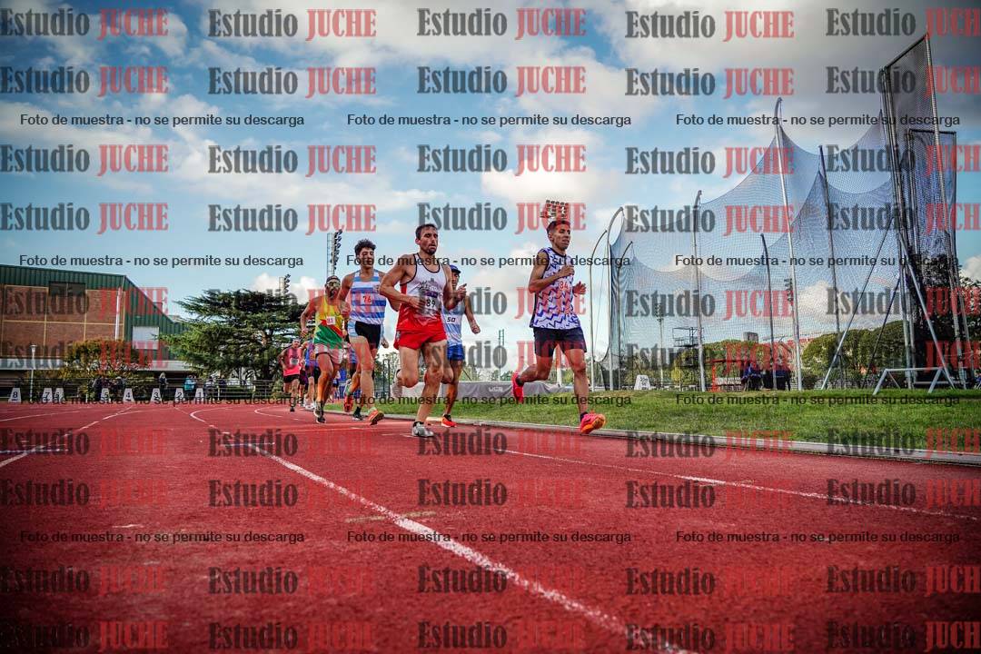 Fotos de los 3000 m llanos de varones
