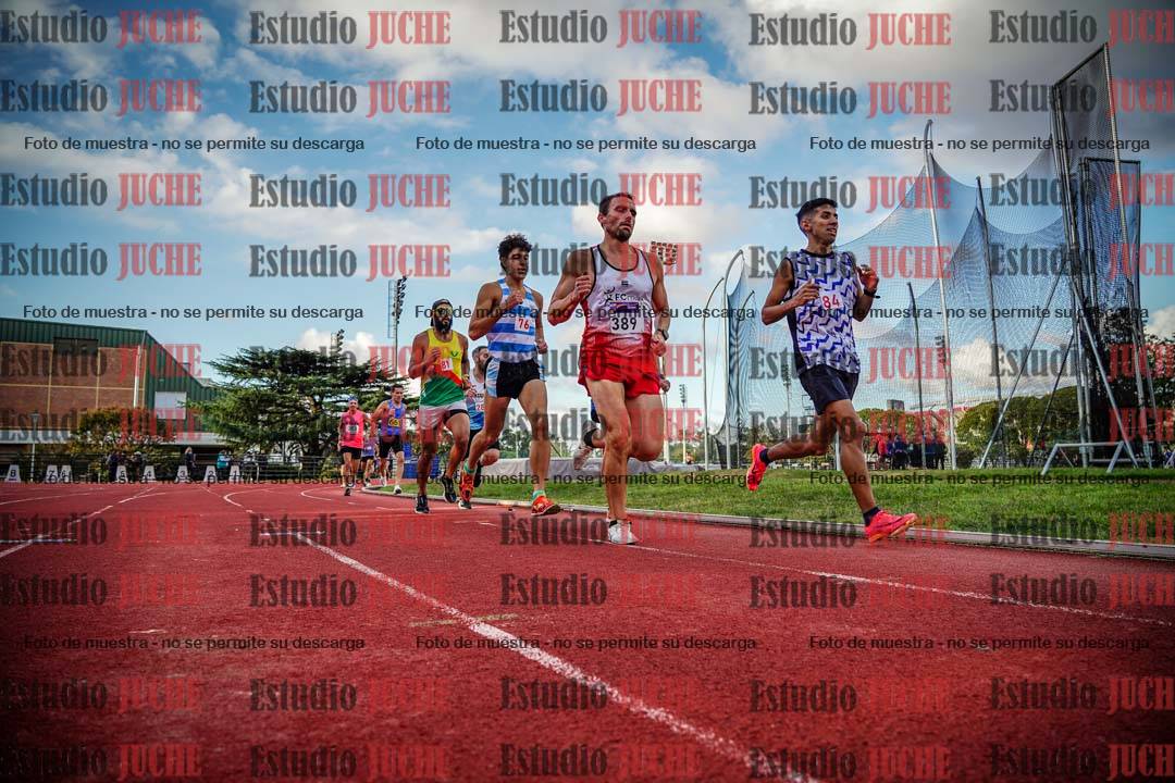 Fotos de los 3000 m llanos de varones