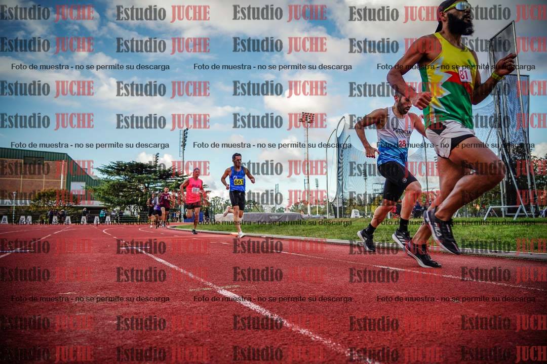 Fotos de los 3000 m llanos de varones
