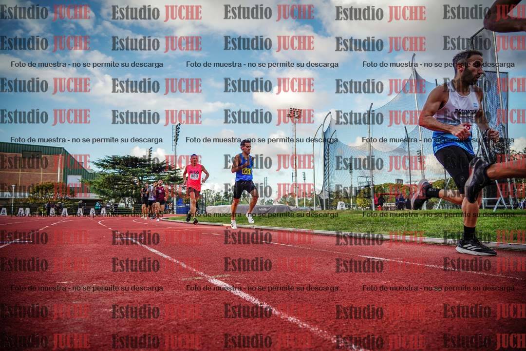 Fotos de los 3000 m llanos de varones