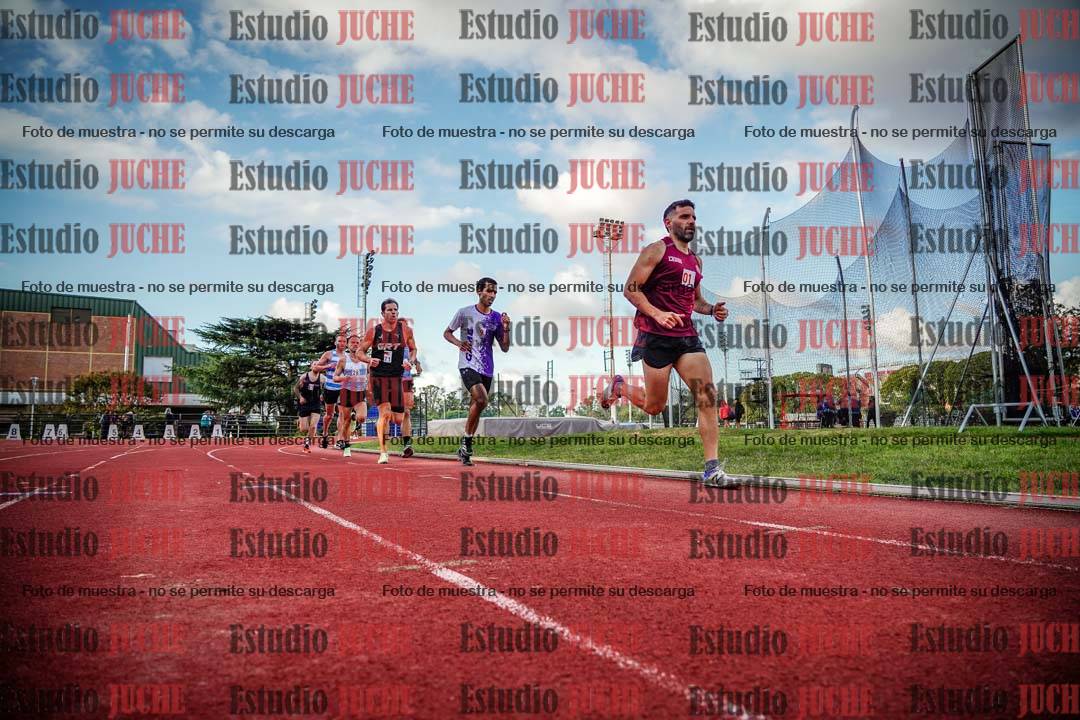Fotos de los 3000 m llanos de varones