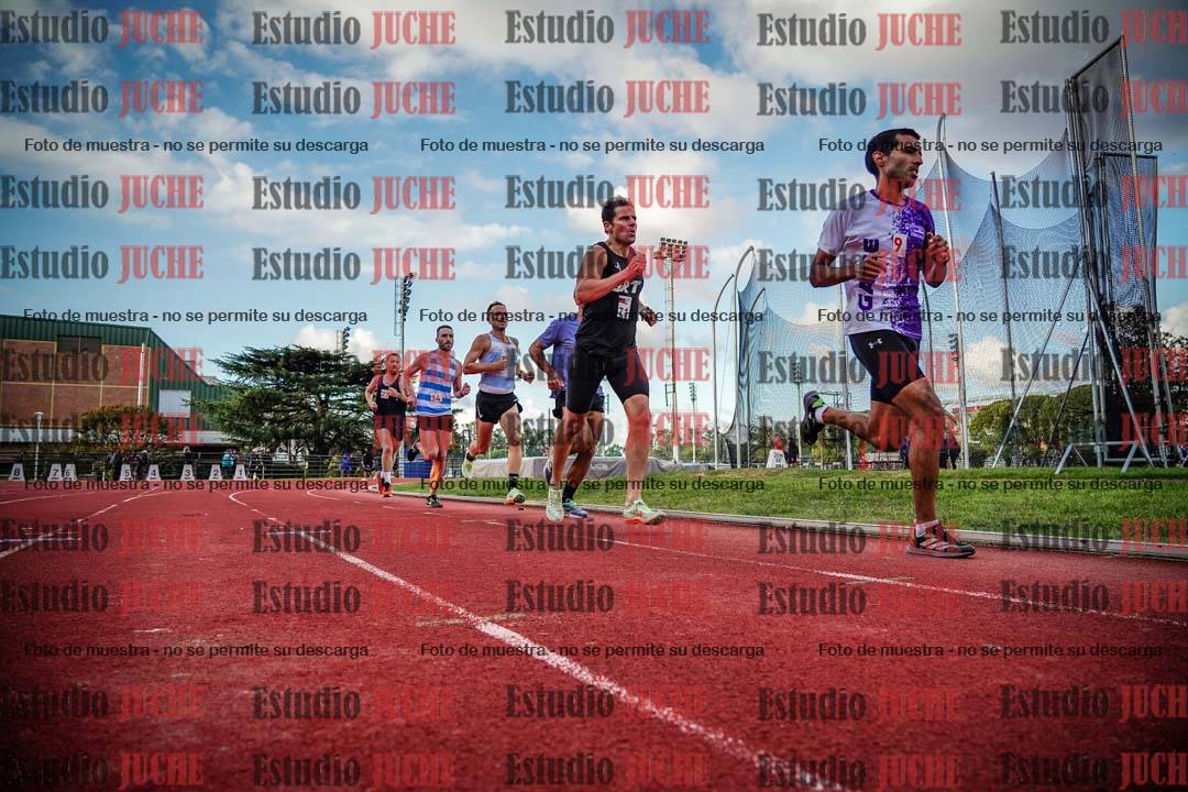 Fotos de los 3000 m llanos de varones