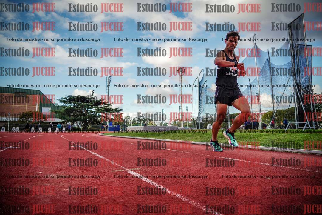 Fotos de los 3000 m llanos de varones