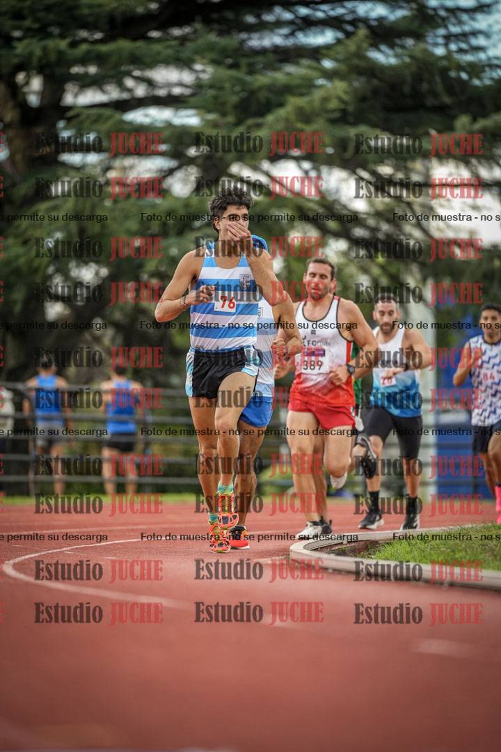 Fotos de los 3000 m llanos de varones