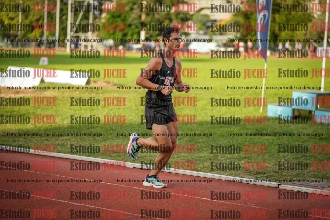 Fotos de los 3000 m llanos de varones