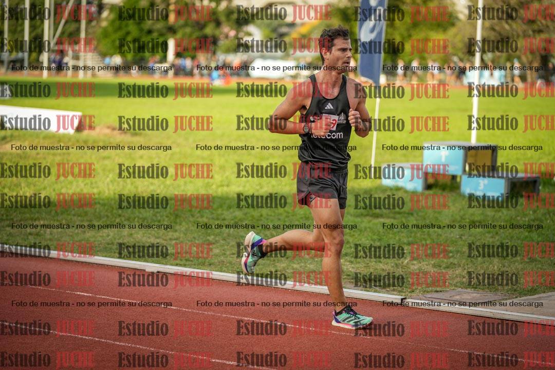 Fotos de los 3000 m llanos de varones