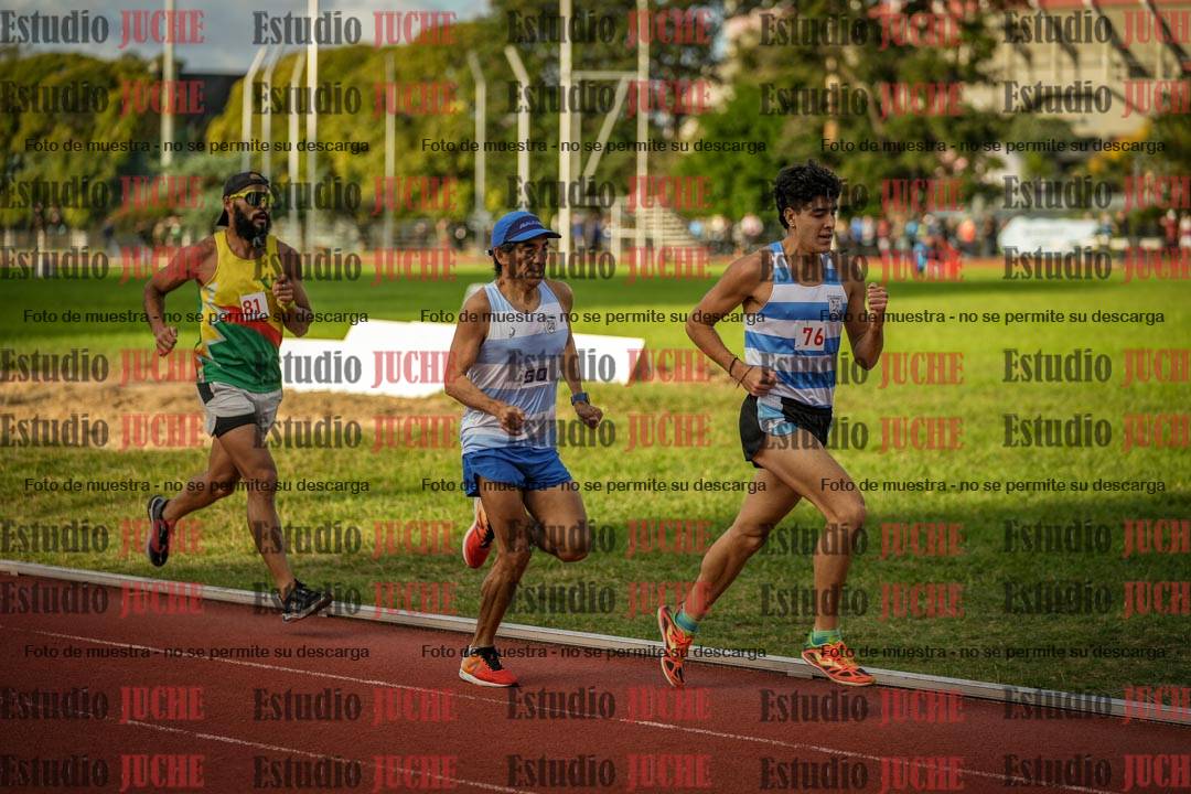 Fotos de los 3000 m llanos de varones