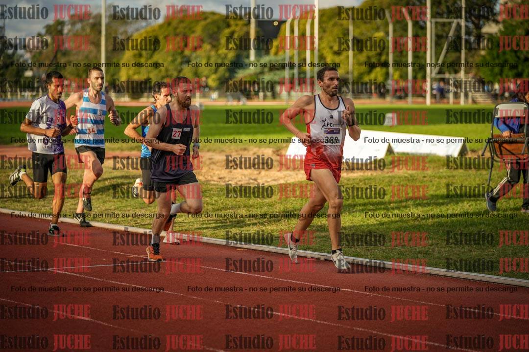 Fotos de los 3000 m llanos de varones
