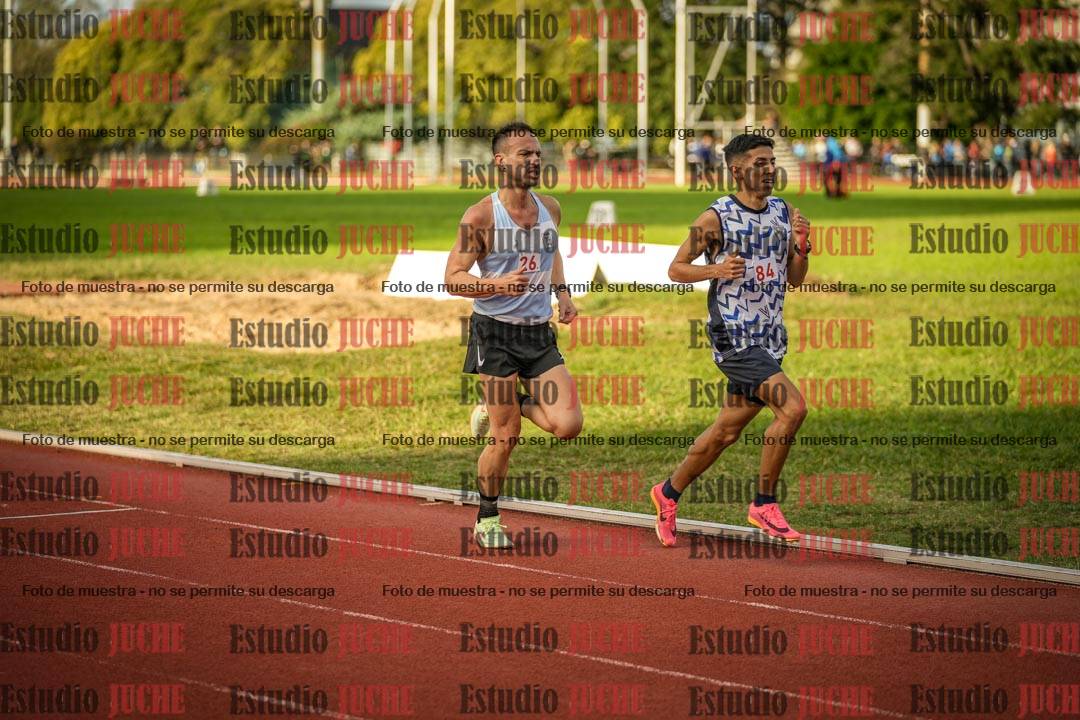 Fotos de los 3000 m llanos de varones