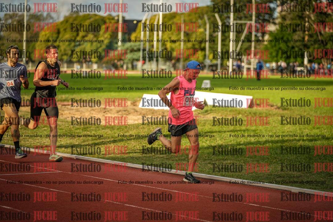 Fotos de los 3000 m llanos de varones