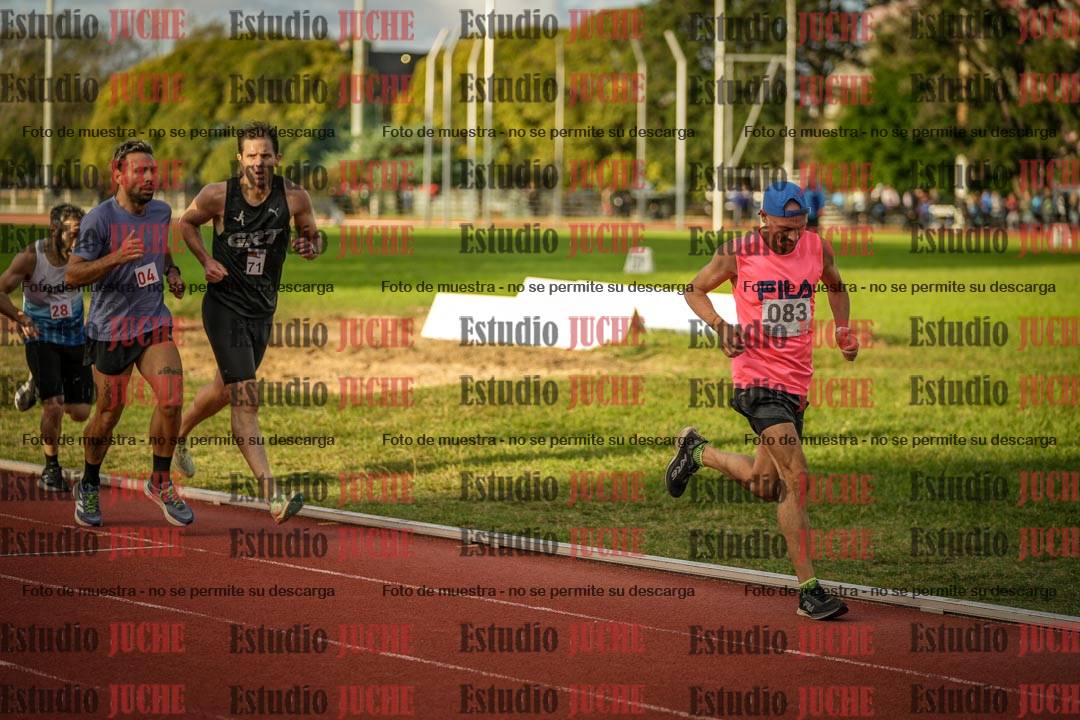 Fotos de los 3000 m llanos de varones