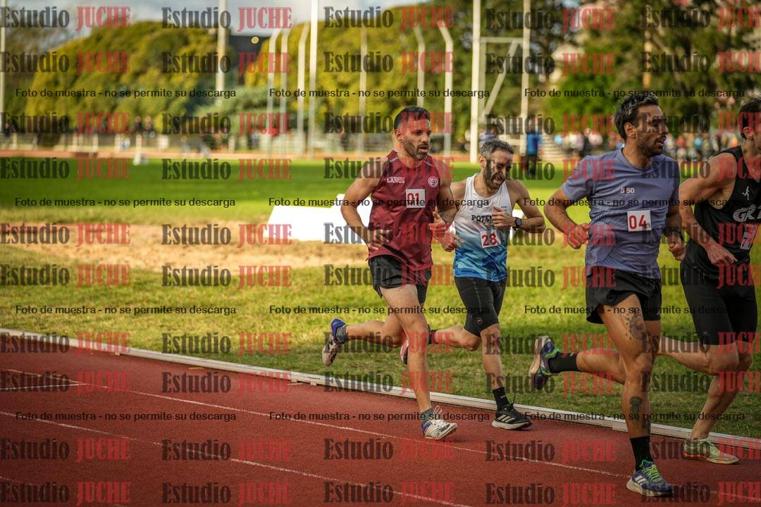 Fotos de los 3000 m llanos de varones