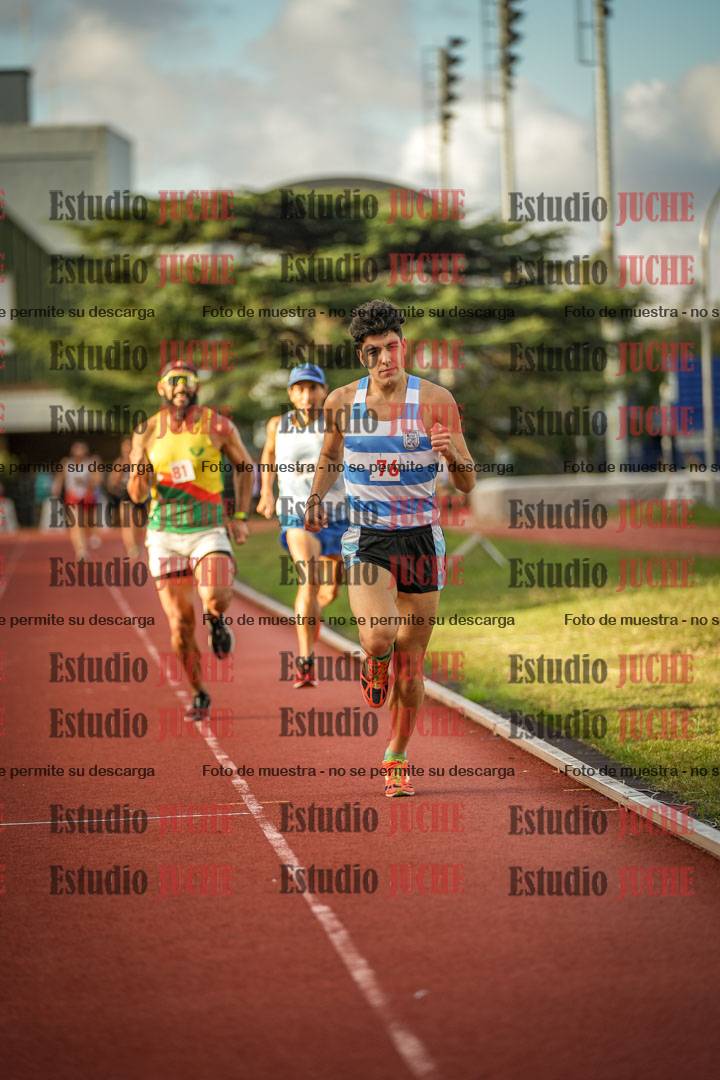Fotos de los 3000 m llanos de varones